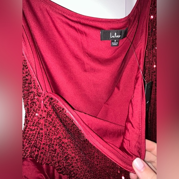 Brand new with tags!!! Lulus Sparkly Red Bodysuit - Picture 7 of 7